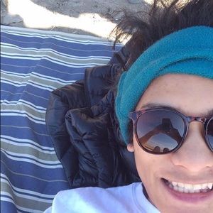 Meet your Posher, Eli